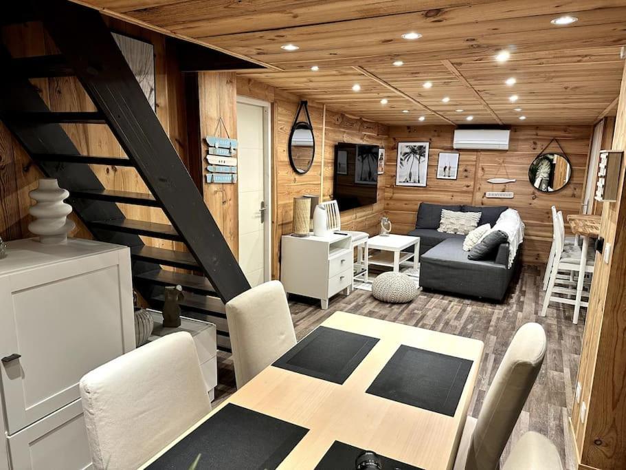 Chalet Et Jaccuzy Sur La Plage بيسكاروس المظهر الخارجي الصورة